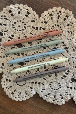 Manel | Pens - Scriptures