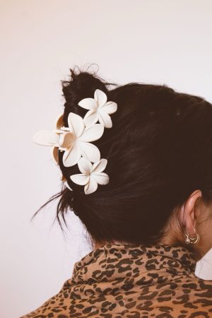 Manel | Hair Claw - 3 Hibiscus Flower