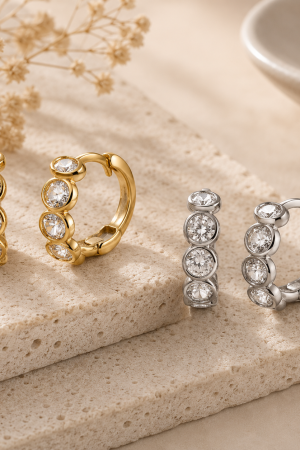 Manel | SS Huggie Earrings - Halo