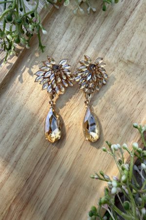 Manel | Stud Earring - Champagne Oval Gemstone