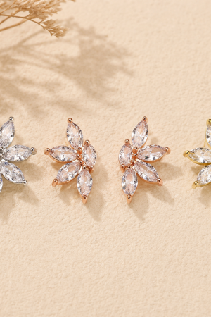 Manel | SS Stud Earring - Sparkling Leafs