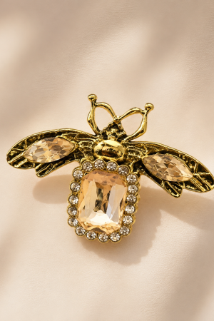 Manel | Brooch - Champagne Bee